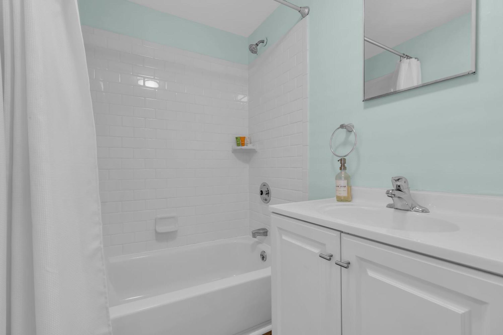 6-Min Walk To Asbury Park & Og Main St - Updated & Cozy Apartment In Historic Ocean Grove - Fire Pit & Patio - Fast Wi-Fi ภายนอก รูปภาพ