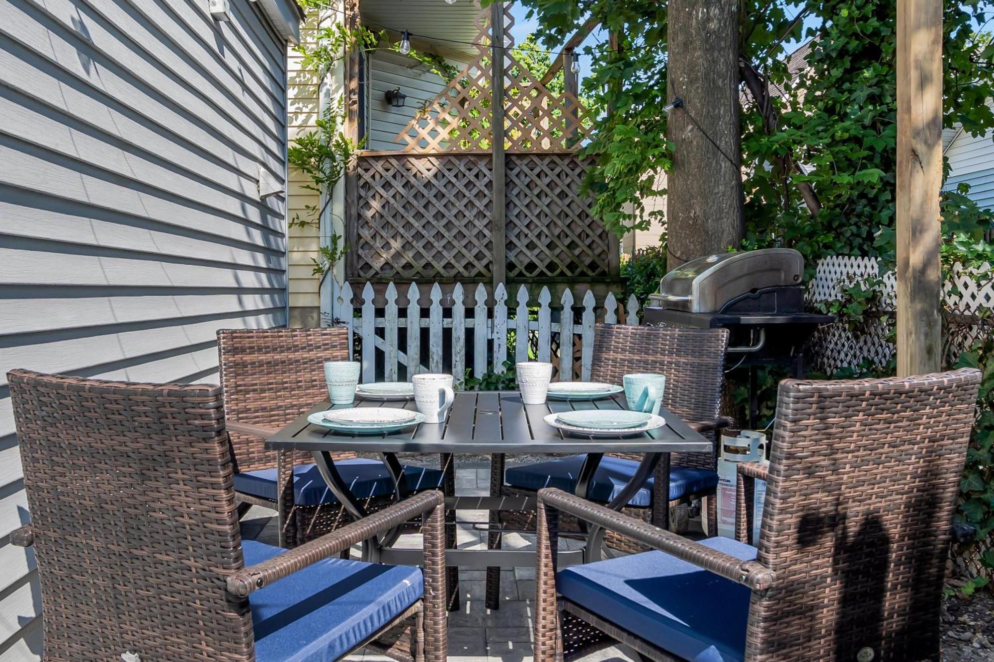 6-Min Walk To Asbury Park & Og Main St - Updated & Cozy Apartment In Historic Ocean Grove - Fire Pit & Patio - Fast Wi-Fi ภายนอก รูปภาพ